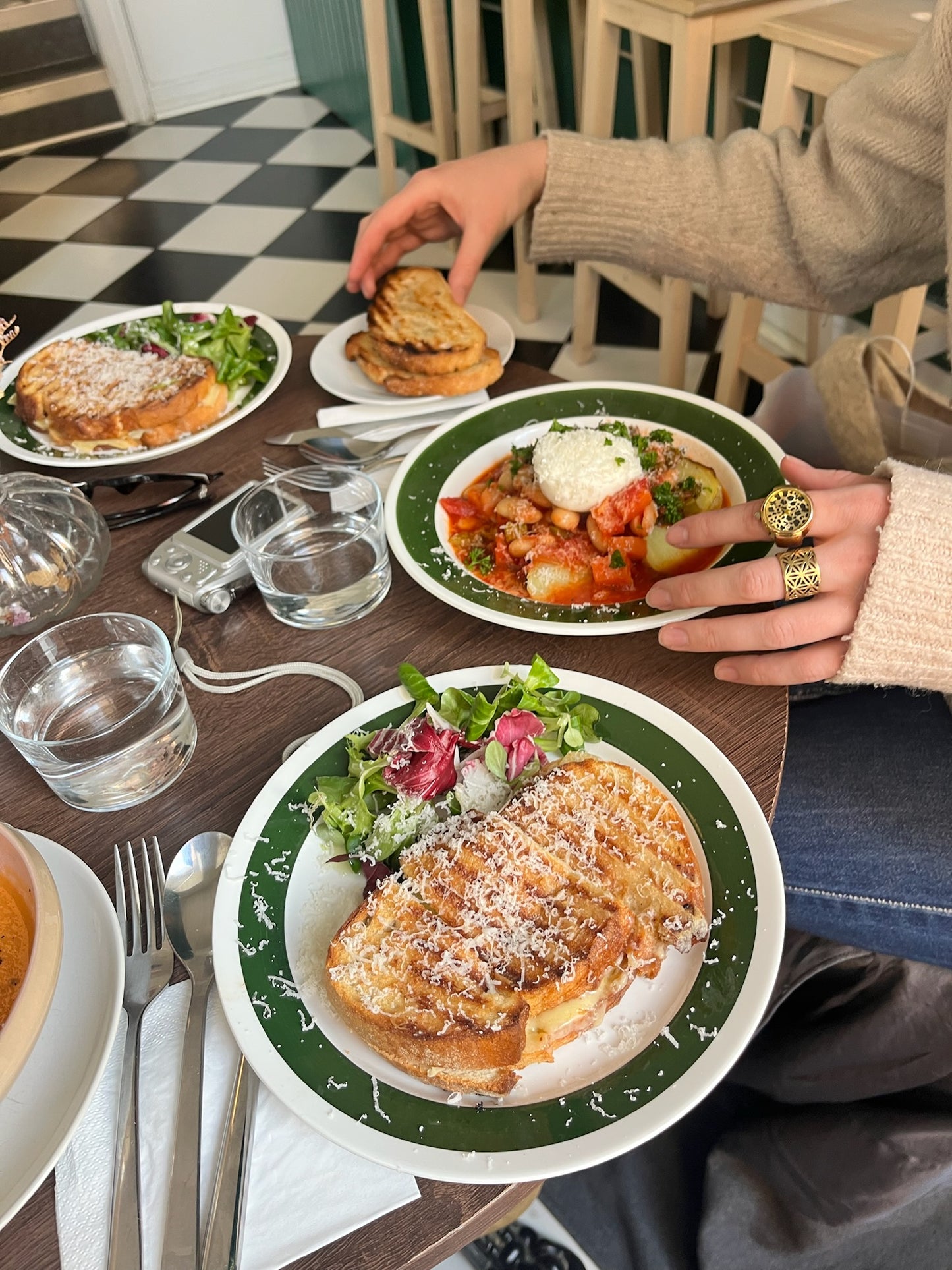 lil golden recheater